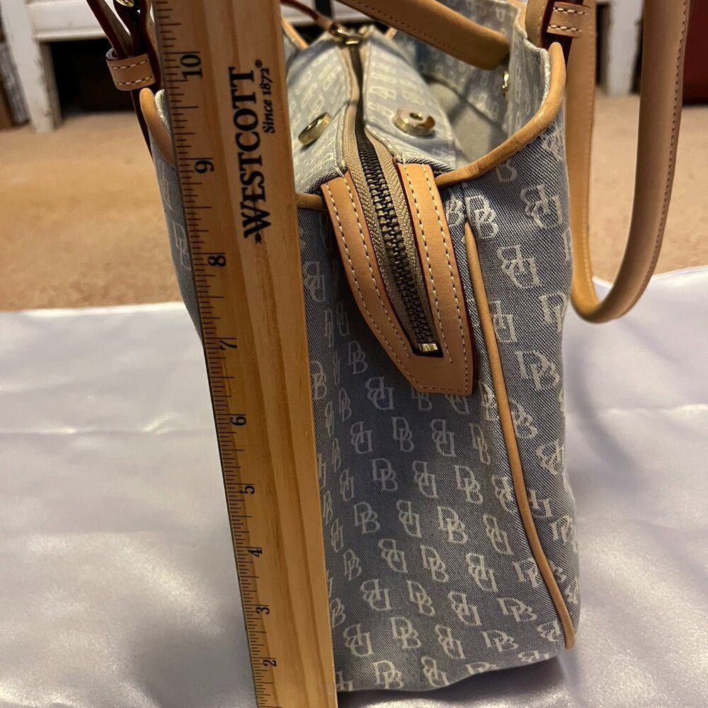 Dooney & Bourke Signature Buckle Satchel – Grey/White with Natural Trim - Picture 10 of 16